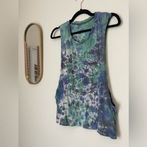 TIE DYE SKULL CUT OUT TANK 💜💚💙